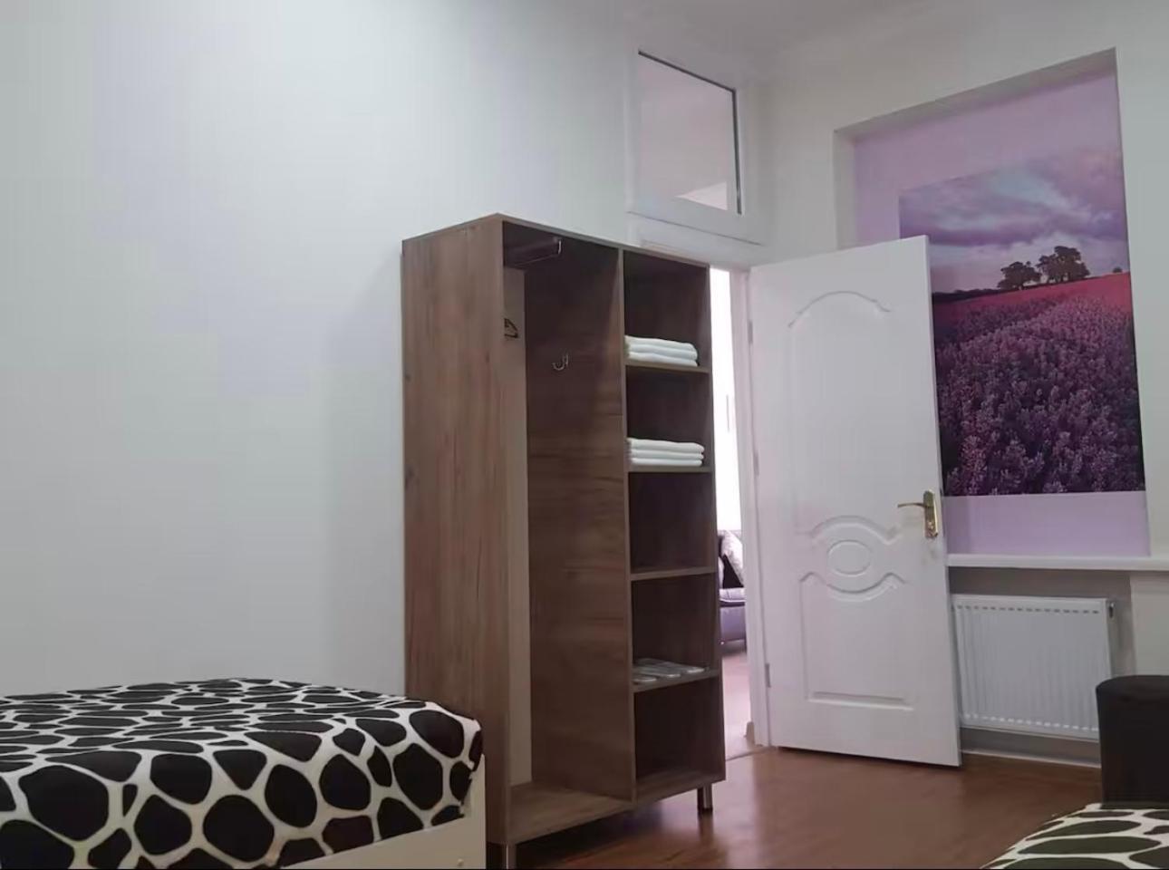 Guest House Granatovoe Derevo Tbilisi Buitenkant foto