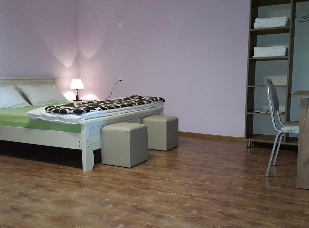 Guest House Granatovoe Derevo Tbilisi Buitenkant foto