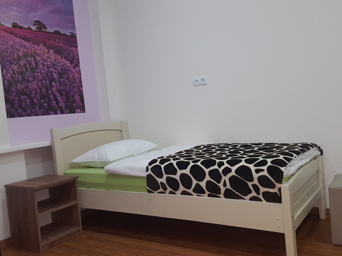 Guest House Granatovoe Derevo Tbilisi Buitenkant foto